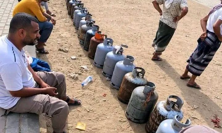 عدن-حرب-الخدمات-السعودية-الغاز-المنزلي-0-720×580